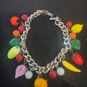Vintage Fruit Charm Bracelet – Glass  Fruit Charms on Textured Silver Tone Chain, Retro Kitsch Jewelry