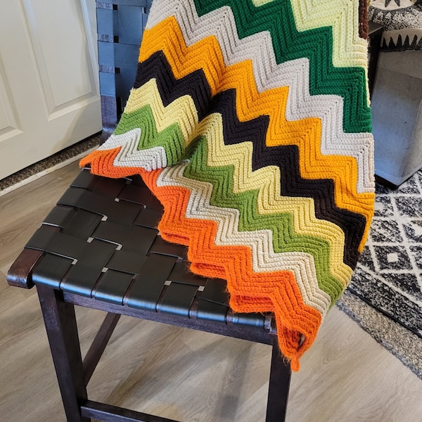 Vintage Afghan 70s Chevron Hand Crochet Zig Zag Throw GrannyCore App 60x32