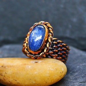 Kyanite and copper celtic women ring