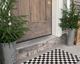 Black Check | Tan Check Layering Rug