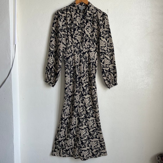 chinese dress ladies 80s Norma Kamali Velvet & Lace Dress | S-M main image 0