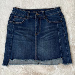GUESS Denim Tight Skirt in Blue - Size S