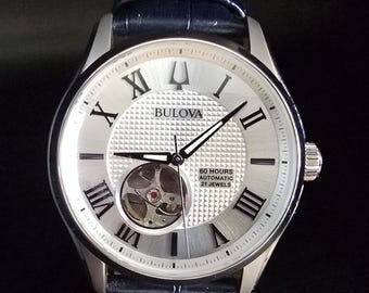 Orologio automatico Bulova Classic Wilton, quadrante a cuore aperto, pelle blu