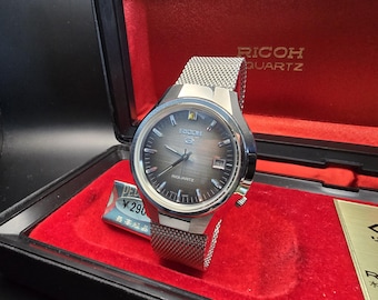 Orologio da polso al quarzo vintage anni '70, Ricoh, prodotto in Giappone, con pietra citrino, PERFETTO!