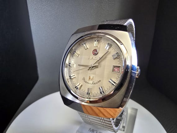 Vintage Automatic Watch Rado Model Mannheim , Made in Swiss , Mint