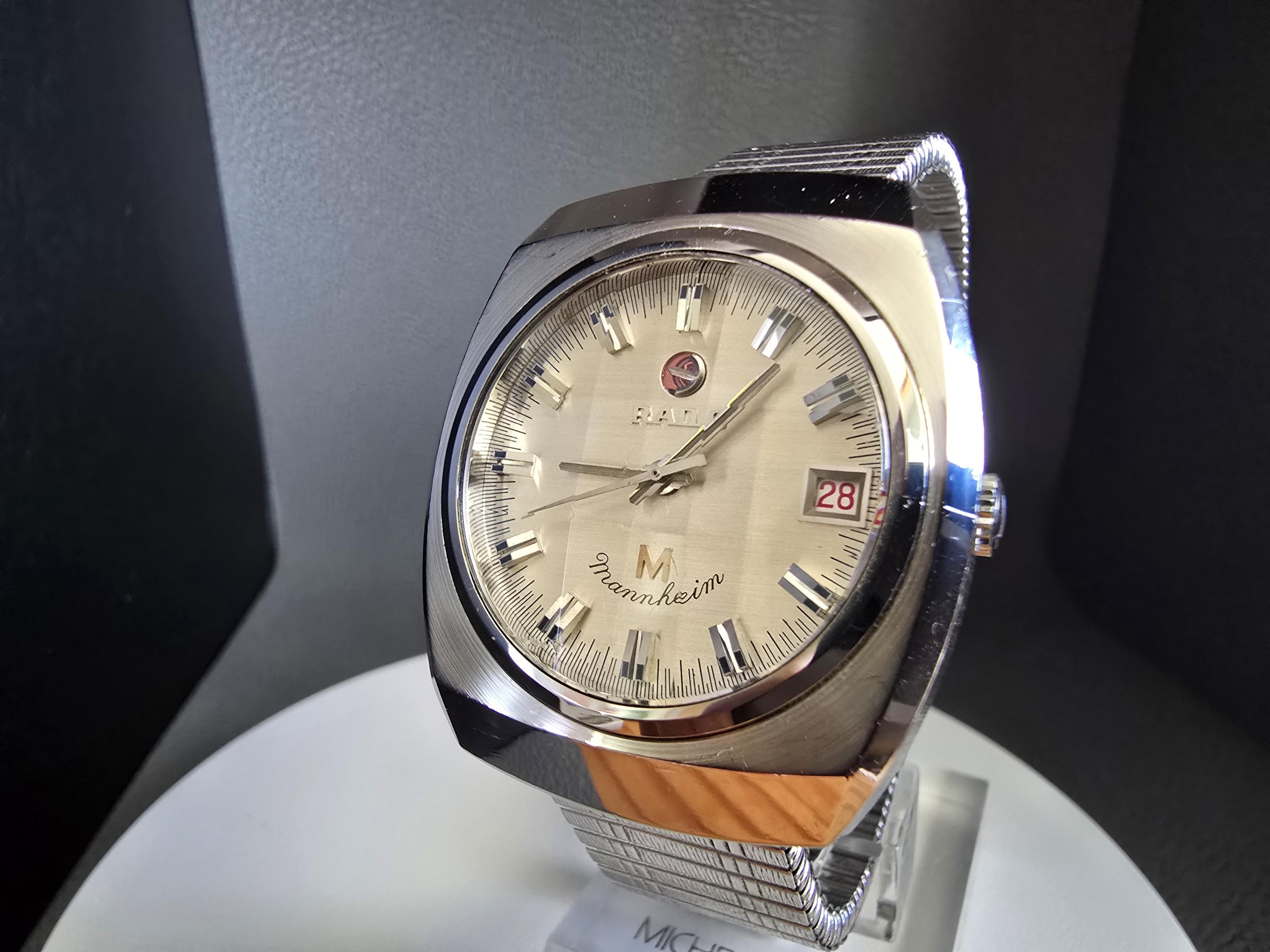 承*郎様 ヴィンテージRADO Mannheim自動巻き時計 0104 Vintage Automatic Watch Rado Model Mannheim , Made in Swiss , Mint