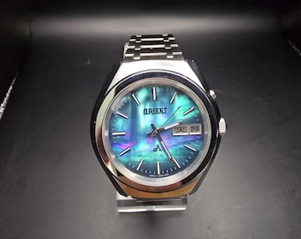 Orologio automatico Orient vintage, quadrante in conchiglia naturale, 21 rubini, prodotto in Giappone, condizioni eccellenti.