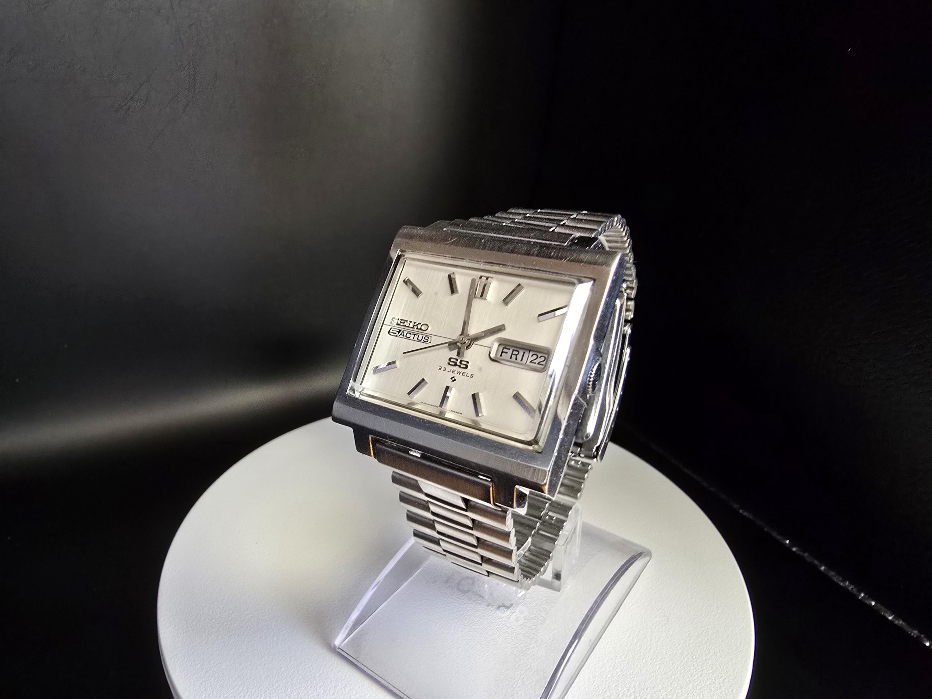 Vintage Seiko 5 Actus Square Watch Made in the 60s Japan