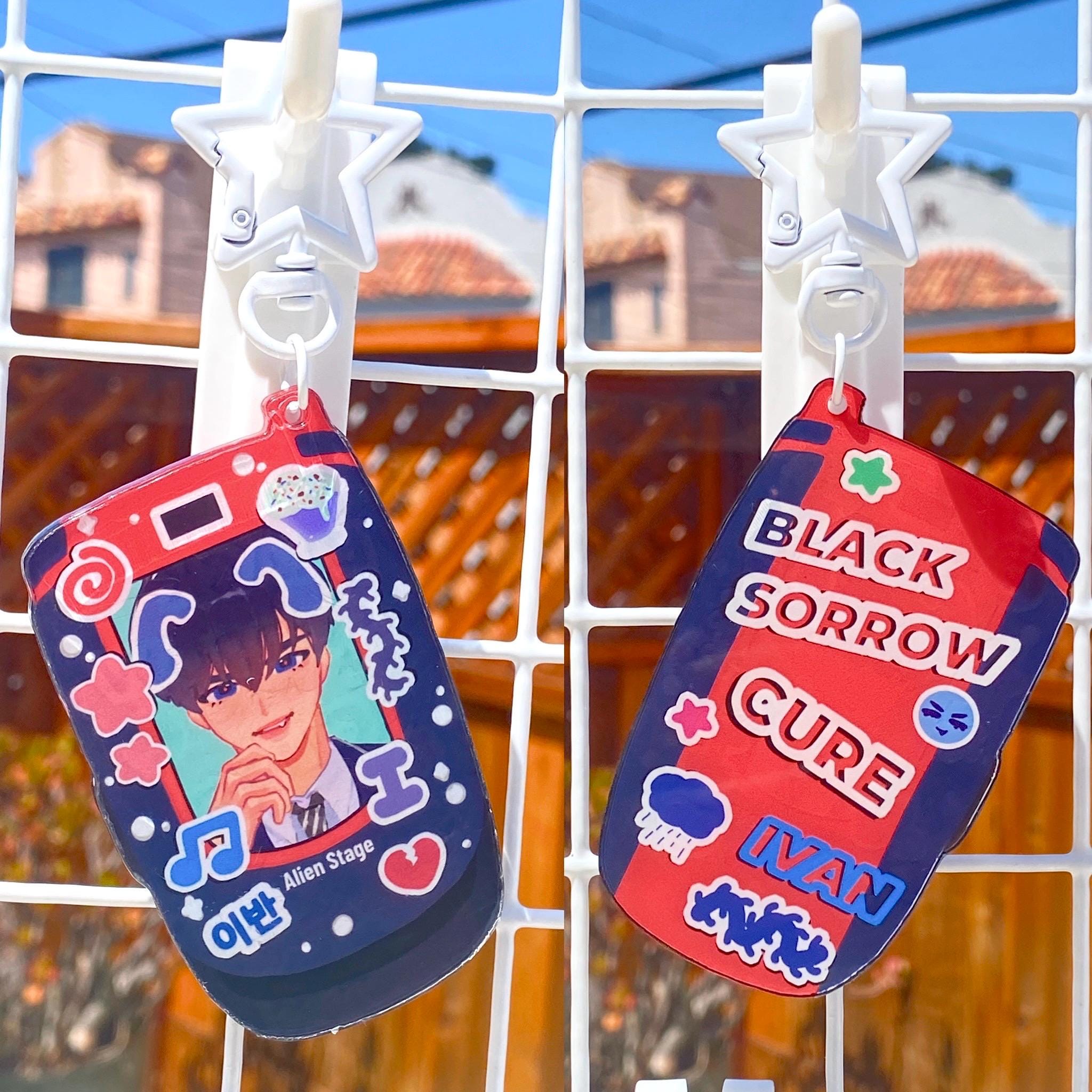 ALIEN STAGE Phone Keychains || Double Sided || Large White Star Clasp ...