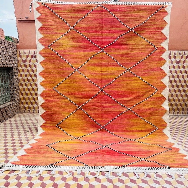 Orange Kilim Rug , Handmade Moroccan rug, Vintage carpet, Flat weave Area Rug for Living room, bedroom, Traditional , Artistic Decor