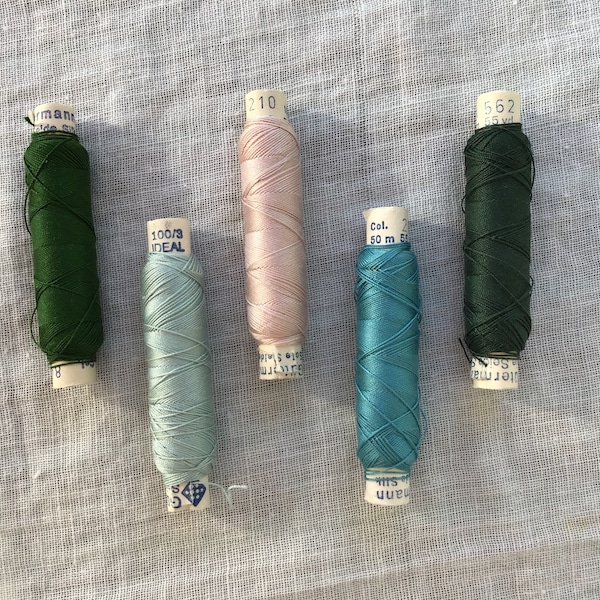 Gutermann “Ideal” natural silk thread. Vintage. Lots of 5 or 10 coils, order desired colors (available in the table) by message.