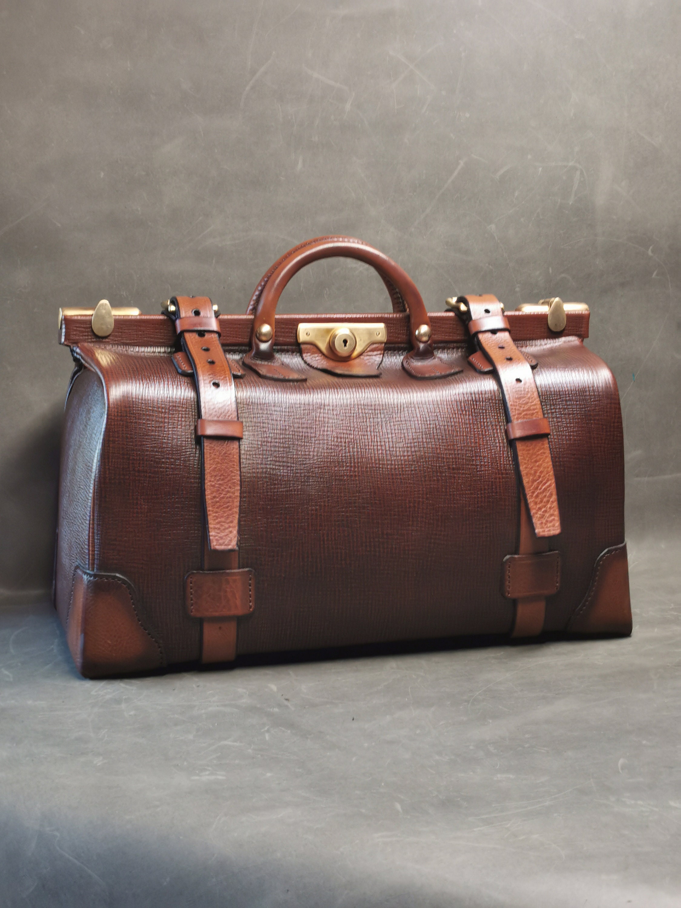 Sac Docteur Gladstone En Cuir Vintage – France – À Restaurer – Occasion