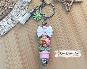 Handmade Flower Beaded Keychain: Daisy Charm, Silicone Bow & Tassel