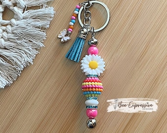 Boho Daisy Beaded Keychain: Butterfly Charm, Colorful Tassel