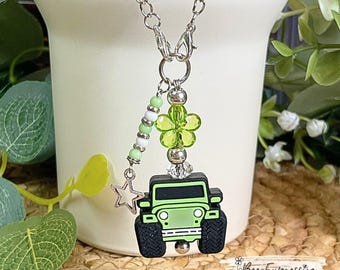 Handmade Green 4x4 Vehicle Tumbler Charm: Beaded Tassel & Star Pendant