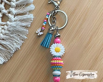 Boho Daisy Beaded Keychain: Butterfly Charm, Colorful Tassel