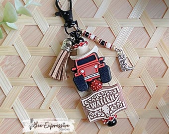 Handmade Wallen, 4x4 Keychain: Cowboy Hat Bead, Swivel Clasp, Boot Charm