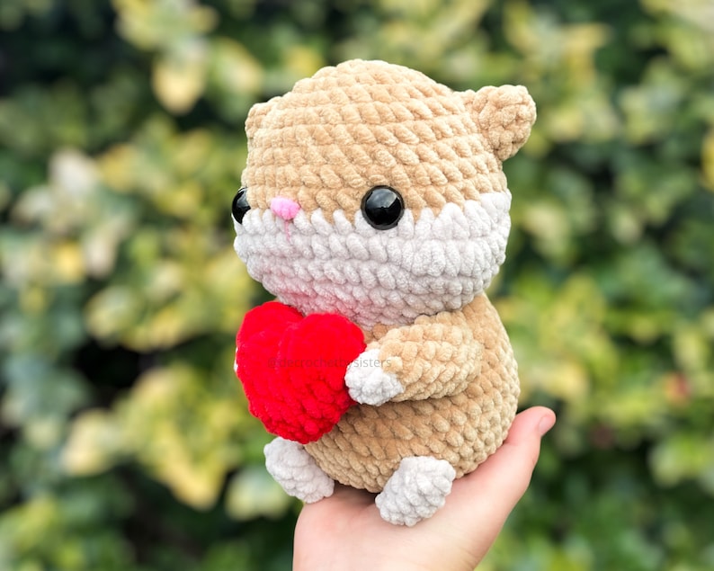 Valentine's Day Hamster Plushie Crochet Pattern - Heartfelt DIY Gift, digital pattern image 7