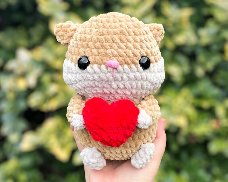 Valentine's Day Hamster Plushie Crochet Pattern - Heartfelt DIY Gift, digital pattern image 6