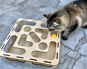Interactive Wooden Cat Maze - Cat Puzzle Box with Ball - Enrichment for Bored Indoor Cats - Eco Friendly Plywood Kitten Toy - Pet Lover Gift