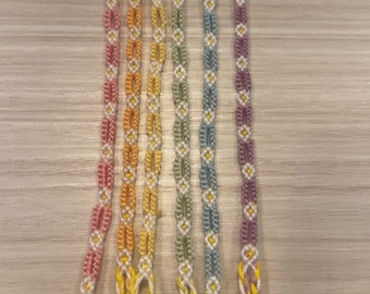 homemade daisy chain bracelets | daisy chains | flower | flower bracelets | friendship bracelets