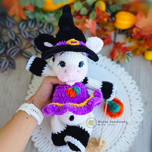 Patrón de vaca a crochet: Peluche con atuendo (patrón en PDF)