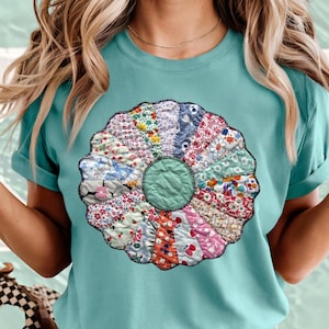 Patchwork Flower T-Shirt | Quilt Block tee | Vintage Feed Sack Fabric Print