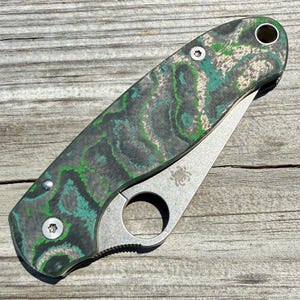 Kelp Bed CamoCarbon Scales for Spyderco Para 3
