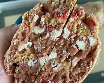 BEST RECIPE Levain Style Strawberry Shortcake Cookies | Homemade Cookies | Gourmet Cookies | Thick Chunky New York Cookies | Drop Cookies