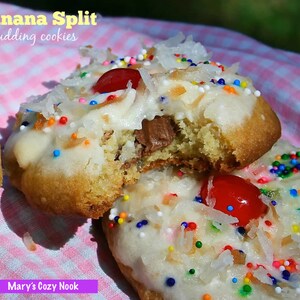 INSANELY GOOD Banana Split Pudding Cookies | Gourmet Cookie Recipe| Dessert Recipe | Homemade Cookies | Bakery Soft Cookies | Easy Recipe