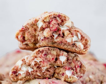 BEST RECIPE Levain Style Soft Strawberry Shortcake Cookies Recipe | Dessert Recipe | Homemade Cookie Recipe | Gourmet Cookie Recipe