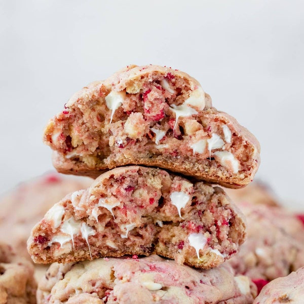 BEST RECIPE Levain Style Soft Strawberry Shortcake Cookies Recipe | Dessert Recipe | Homemade Cookie Recipe | Gourmet Cookie Recipe