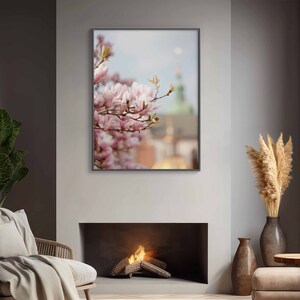 Fotografía de magnolia, cartel de flores rosas, foto delicada de flores de magnolia, estética de impresión digital pastel botánico, arte floral de relajación imagen 3