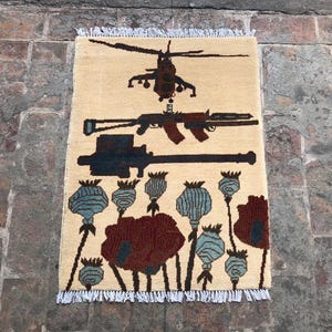 Tappeto da guerra afghano annodato a mano: aereo militare, mappa, lana 2x3
