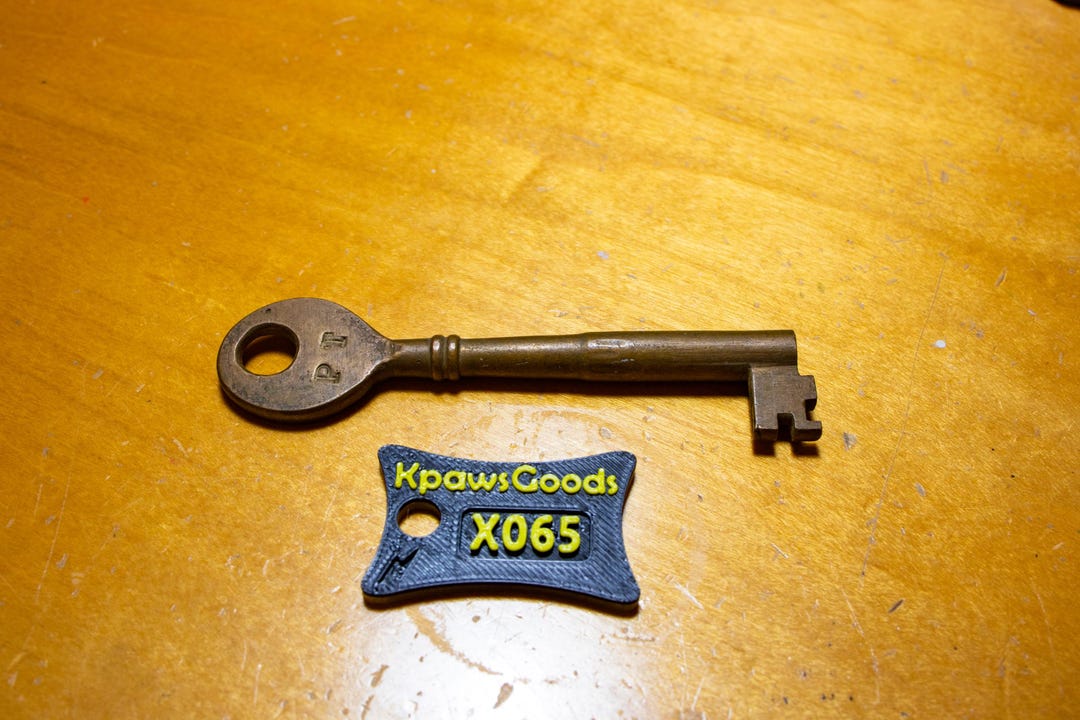 Adlake Type Cab Key - Unusually Long Bit - X065 Tag - Etsy