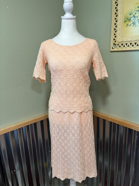 Vtg small 1970’s pale pink knit set