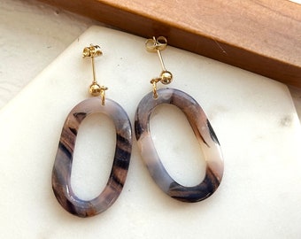 Tortoiseshell Oval Hoop Dangle Earrings