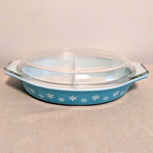 1960s Vintage Pyrex Snowflake Casserole Turquoise Snowflake Separated Casserole Dish with glass lid Space Saver Snowflake blue Pyrex