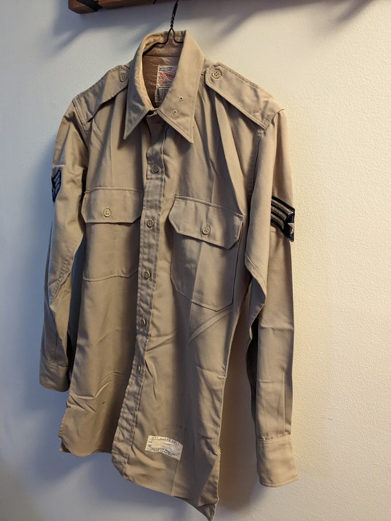 1960s original military style Creighton shirt. Vin