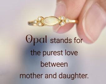 The Purest Love Matching Oval Cut Opal Ring,Mother And Daughter Opal Ring,Silver Ring,Mom Ring,Daughter Ring,Mother's Day Gift,Gift For Her