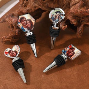 Custom Photo Wine Bottle Stopper，Personalized Wine Stopper，Photo Wine Stopper,Custom Booze Cork,Gift for him,Gift for her