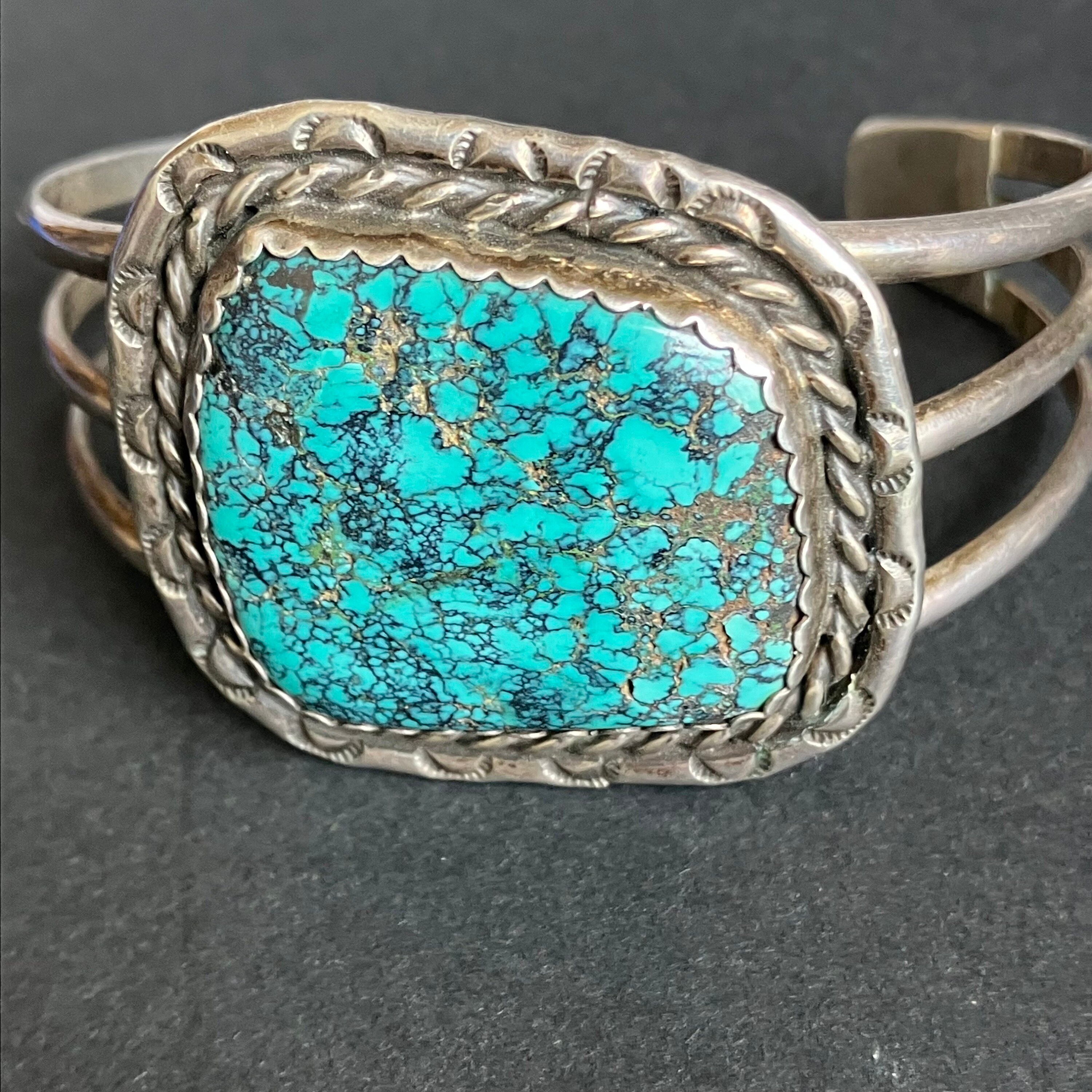 Long Vintage Navajo Pete Johnson Gaspeite Sterling Native American Jewelry Silver Ring Long Vintage Navajo Pete Johnson Gaspeite Sterling Native American Jewelry Silver Ring