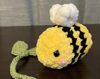 Crochet Mini Bee Plush / Amigurumi