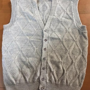 Handknitted Diamond Pattern Mens Vest with Vneck and Button Front - Grey (2XL)