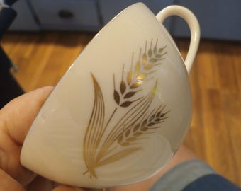 4 Vintage Lenux Wheat Cup Trim in Gold Bone China Made in USA. Cups