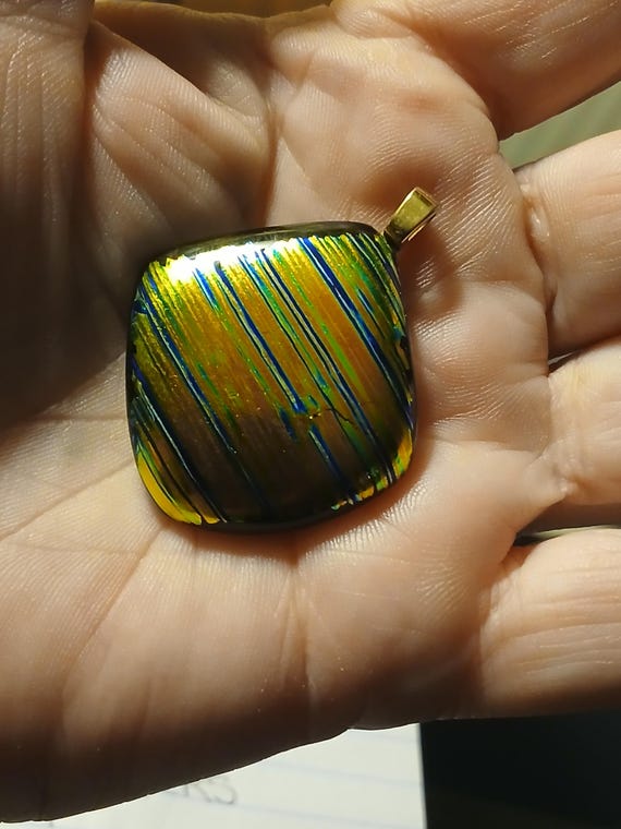 Multicoloured  Dichroic with Abstract Accents Fus… - image 3