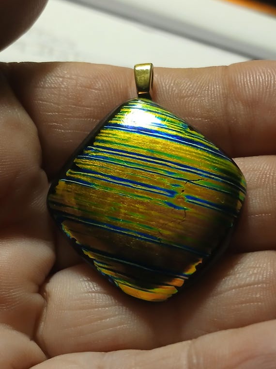 Multicoloured  Dichroic with Abstract Accents Fus… - image 2