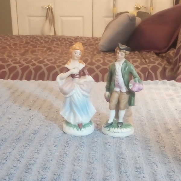 Vtg Colonial Bisque Man &Woman Figurines FIBA Porcelain