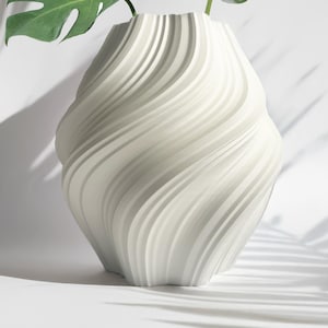 Off-White Vase | MULINELLO Matte | Ideal for Dried Flowers | Housewarming Gift | Modern Design | Aesthetic Organic Vase