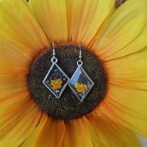 Real Pansy flower earrings, Pressed Handmade Flower Resin Earrings, Dried Flower Earrings, Yellow purple Pansy dangle drop earrings